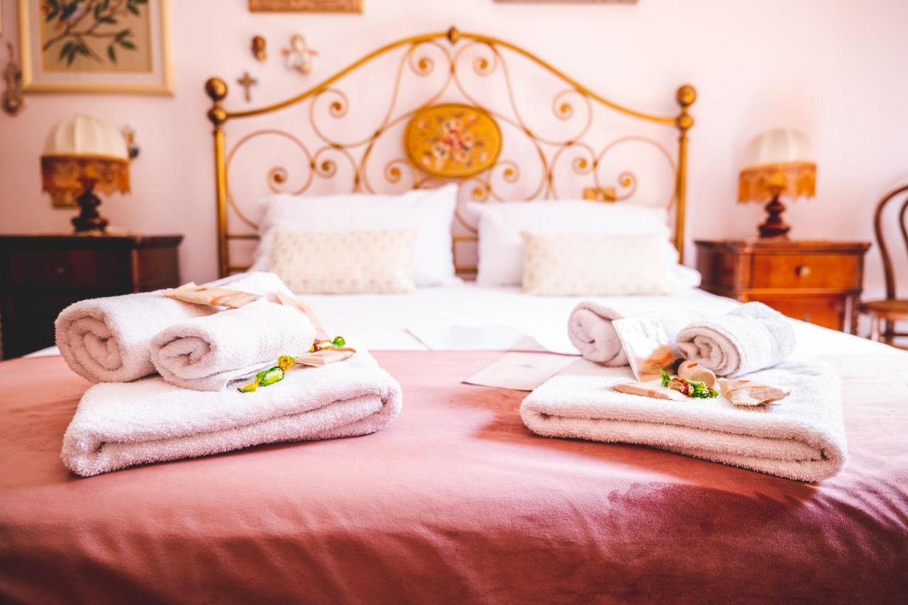 Bed and Breakfast Casa Tonina Carloforte  Zewnętrze zdjęcie