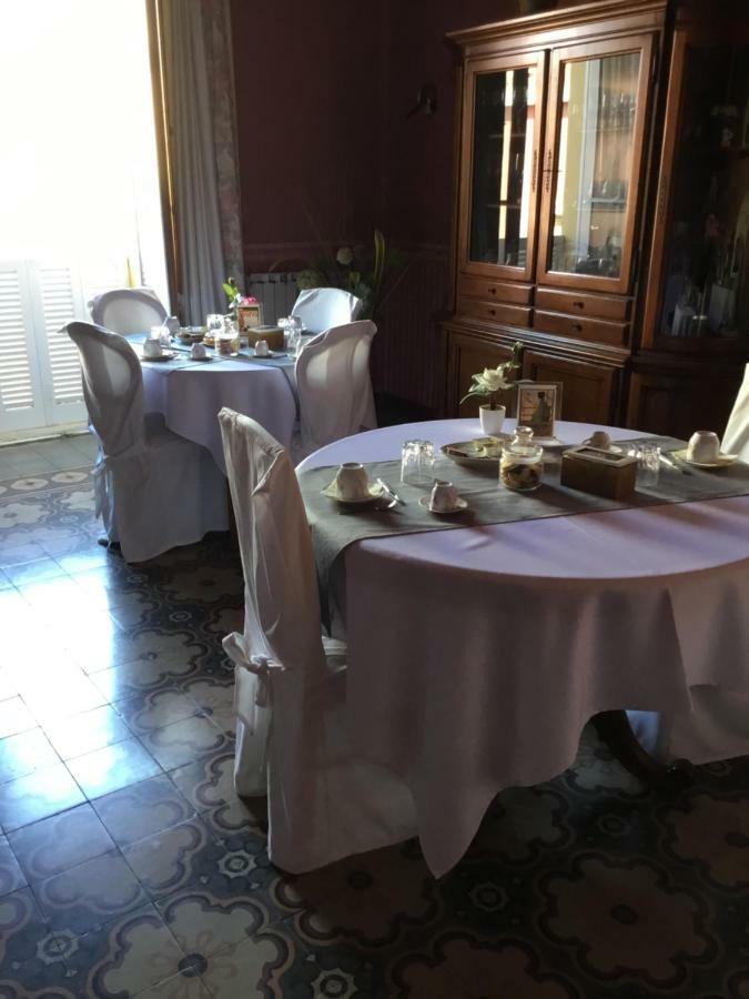 Bed and Breakfast Casa Tonina Carloforte  Zewnętrze zdjęcie