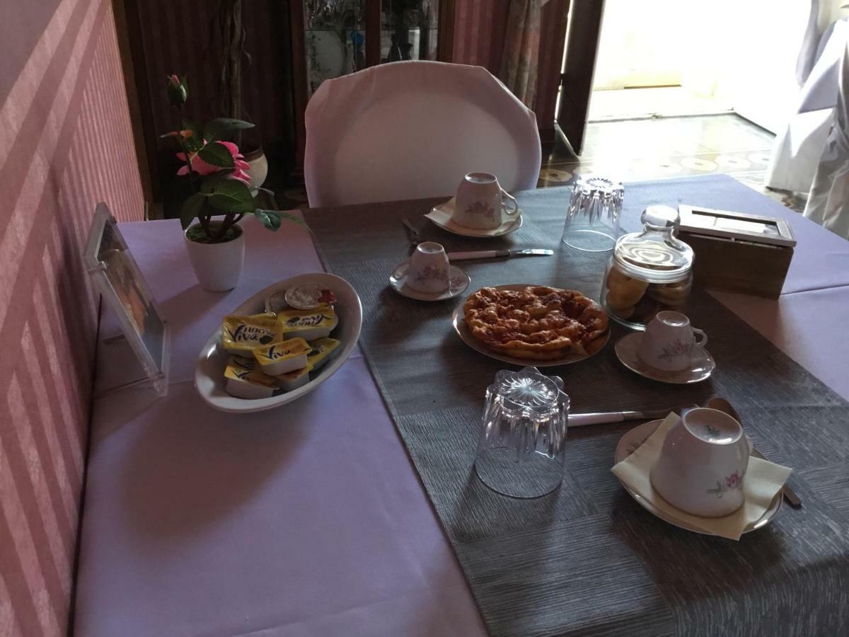 Bed and Breakfast Casa Tonina Carloforte  Zewnętrze zdjęcie